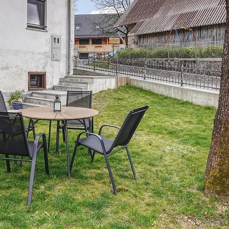 Apartmaji Katja 아파트 보히니