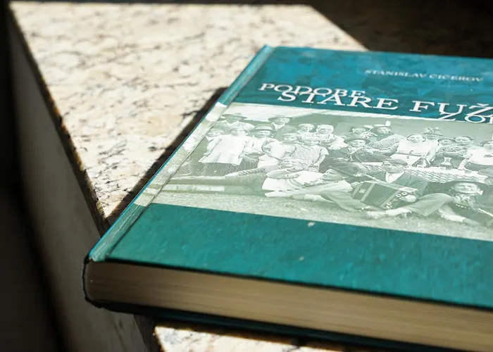 アパート Apartmaji Katja